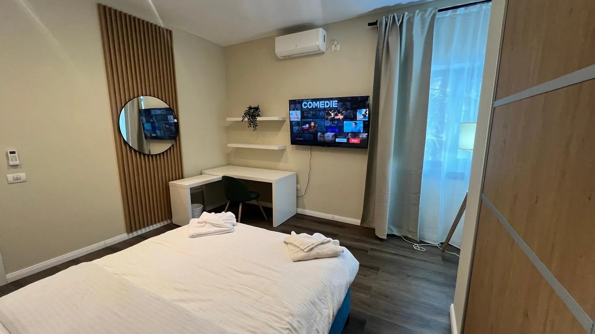 Modern Oasis In Bucharest'S Core Romania